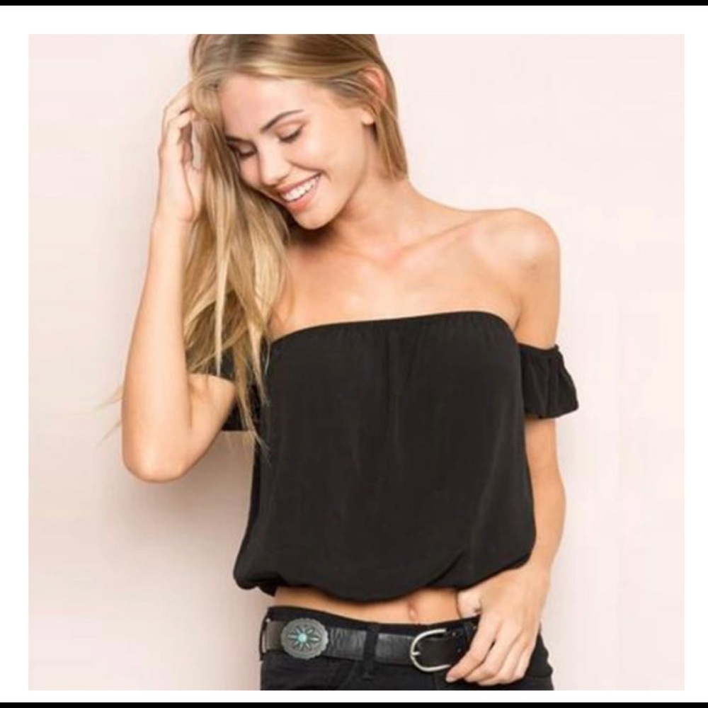 Brandy Melville Off the Shoulder